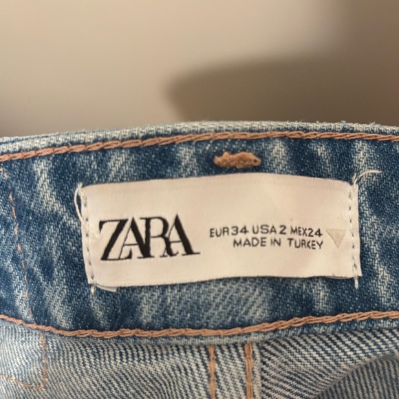 ZARA WIDE LEG JEANS - Picture 3 of 3